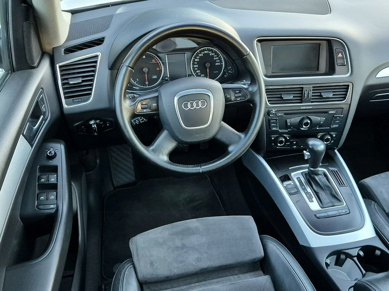 Audi Q5 - Zdjęcie 10