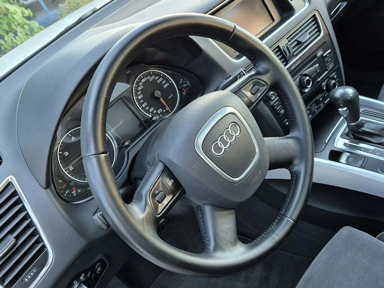 Audi Q5 - Zdjęcie 11
