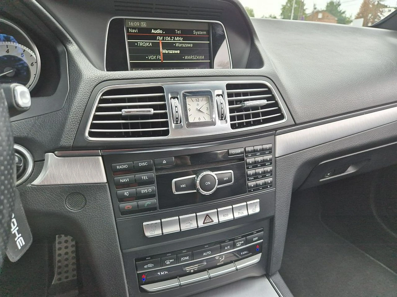 Mercedes E 200 - Zdjęcie 29