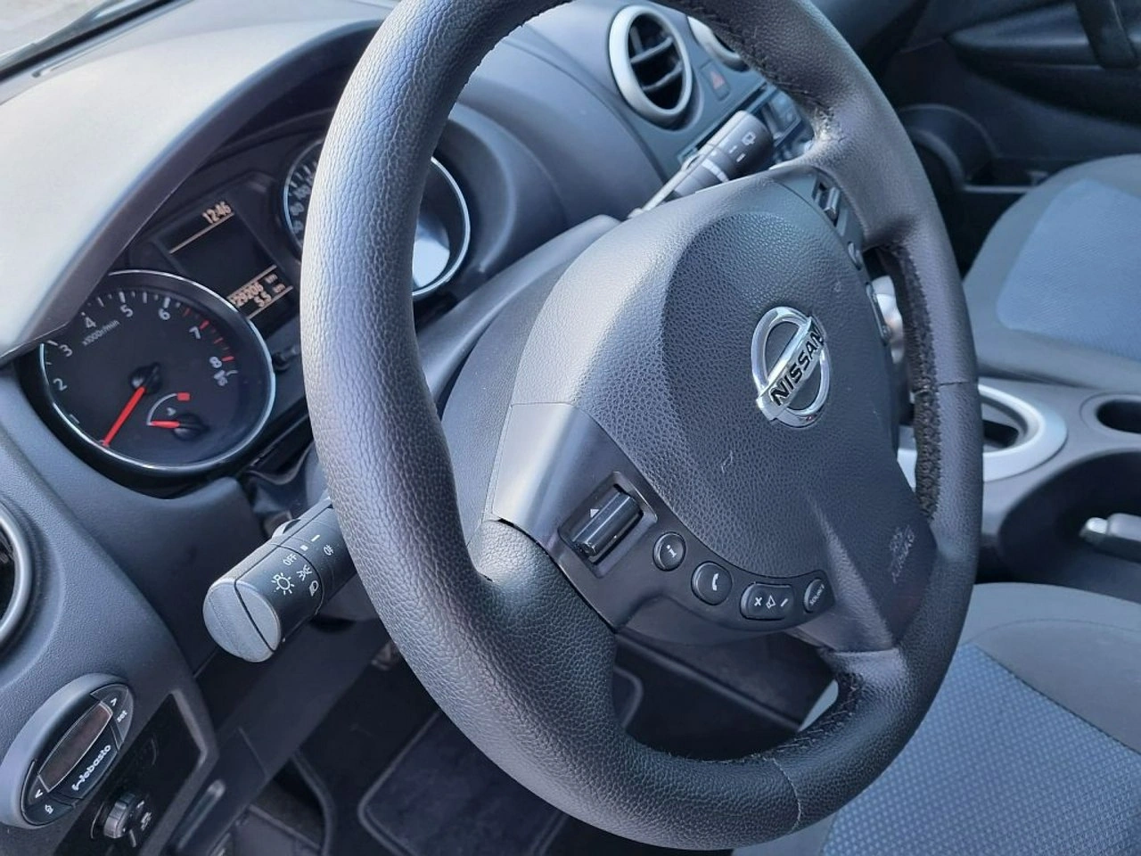 Nissan Qashqai - Zdjęcie 14