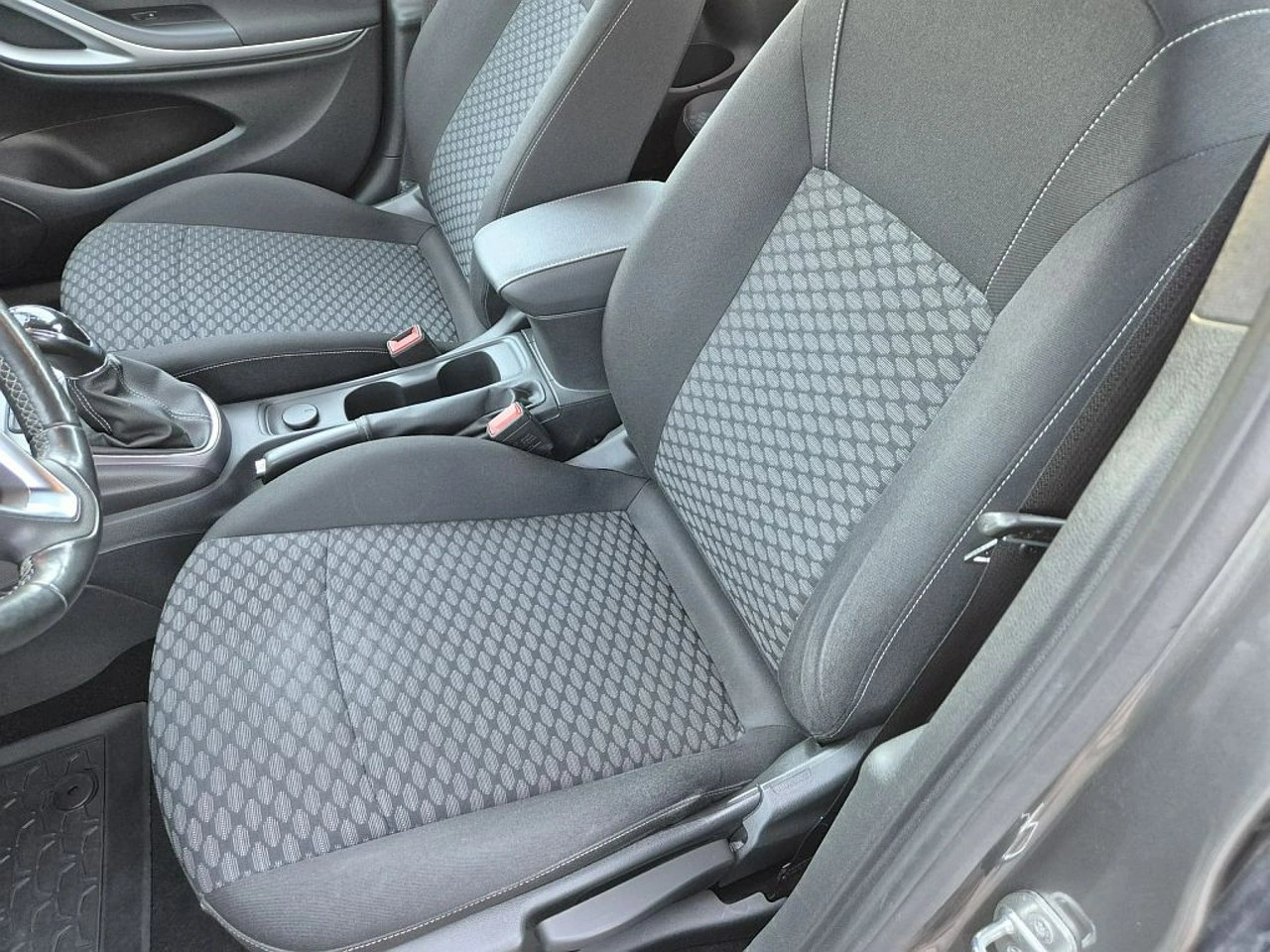 Opel Astra - Zdjęcie 7