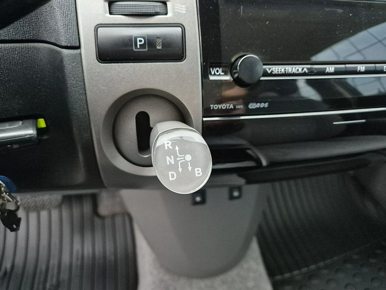 Toyota Prius+ - Zdjęcie 23