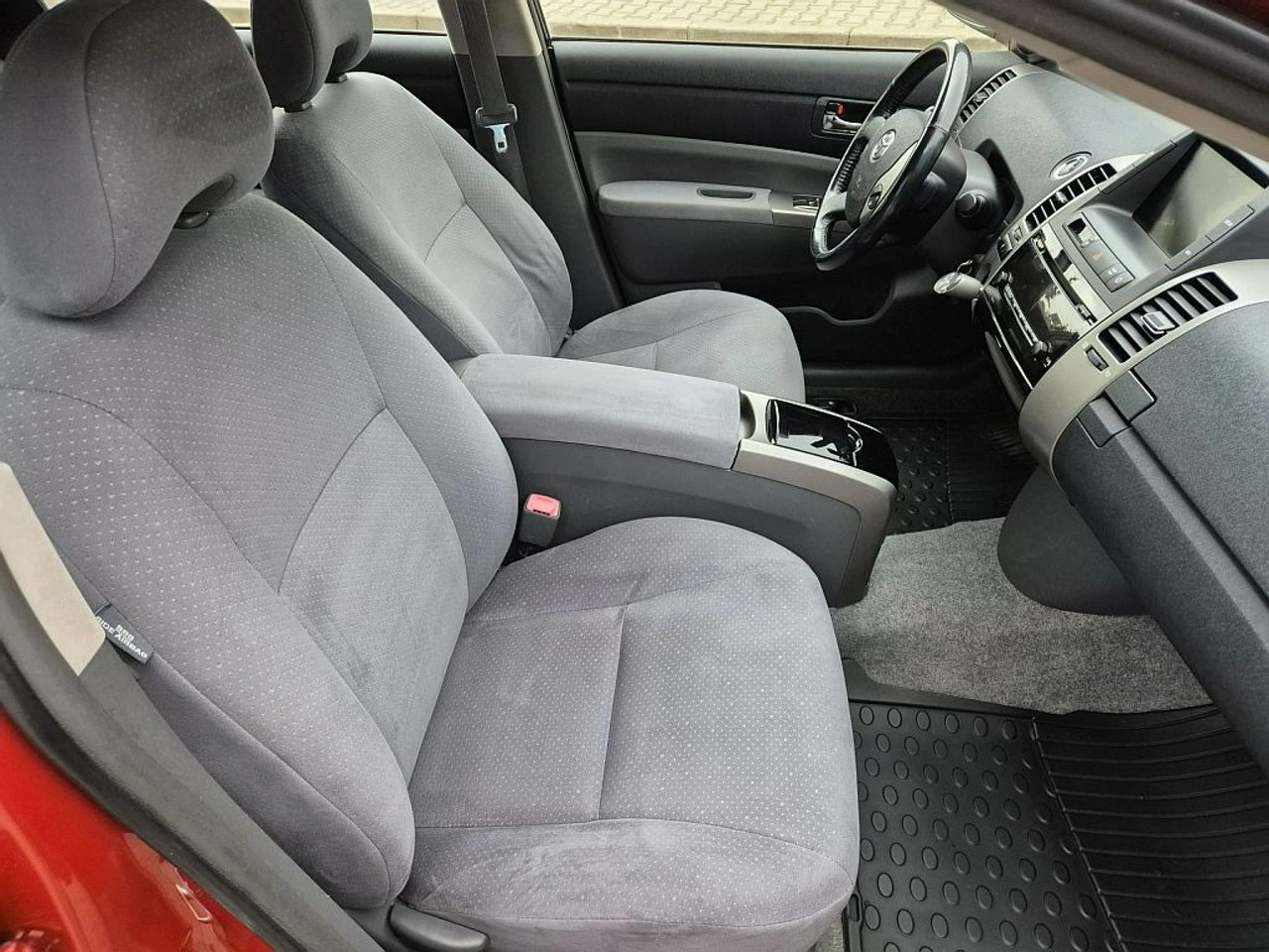 Toyota Prius+ - Zdjęcie 22