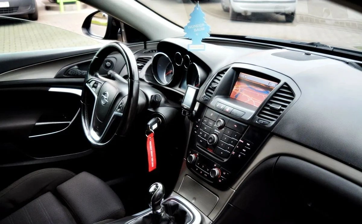 Opel Insignia - Zdjęcie 9