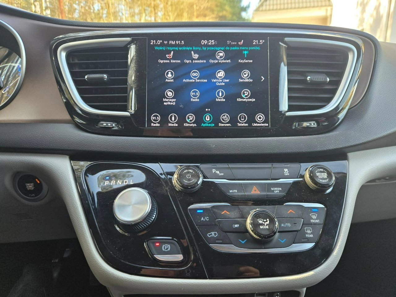 Chrysler Pacifica - Zdjęcie 2