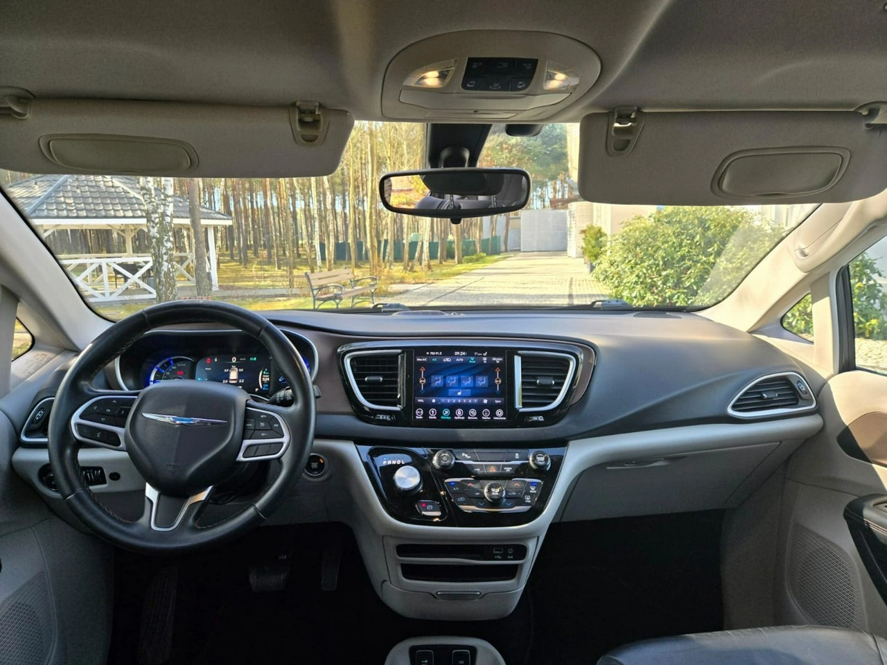 Chrysler Pacifica - Zdjęcie 5