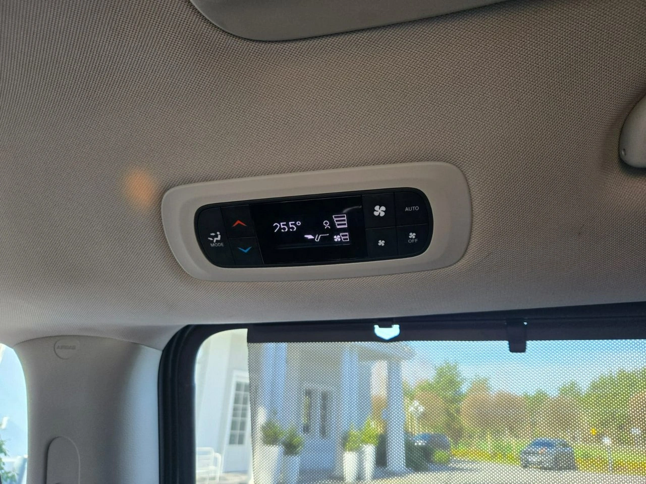 Chrysler Pacifica - Zdjęcie 8