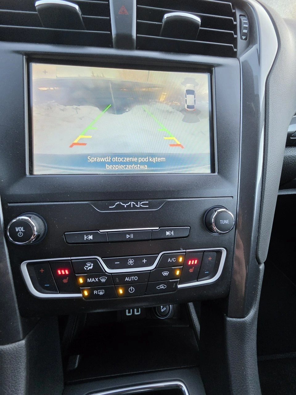 Ford Mondeo - Zdjęcie 12