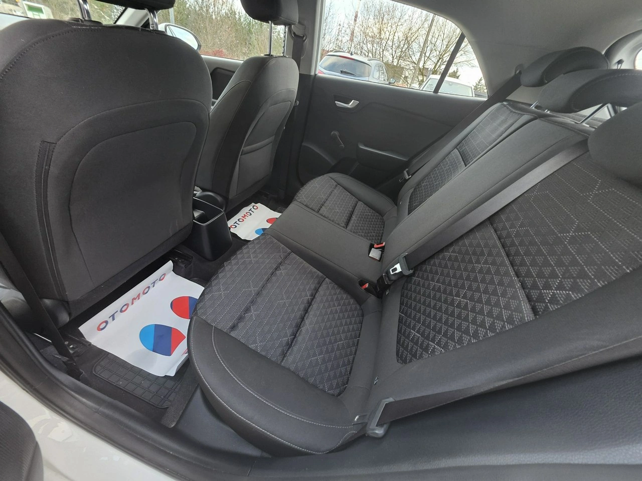 Kia Rio - Zdjęcie 9