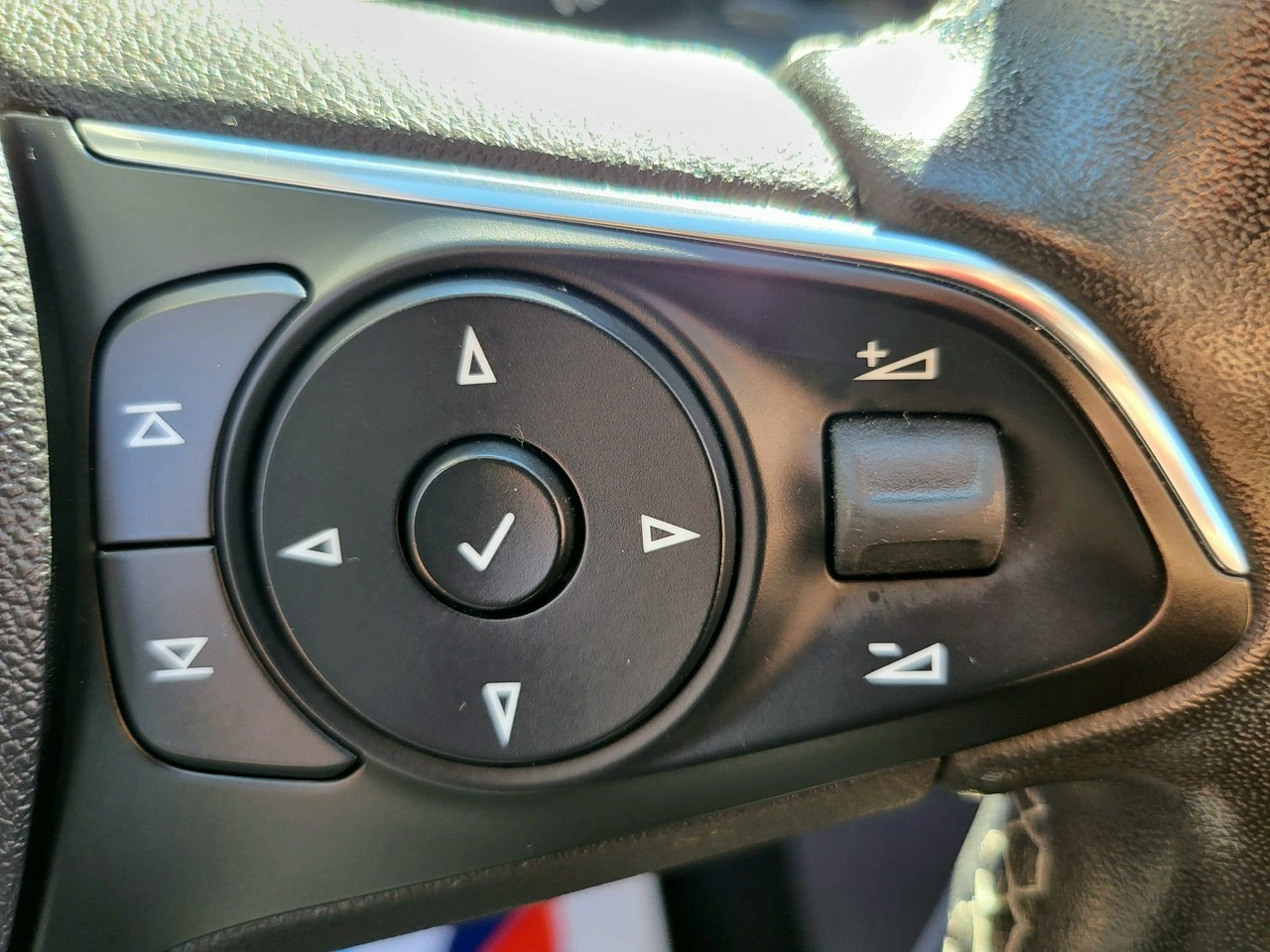 Opel Insignia - Zdjęcie 19