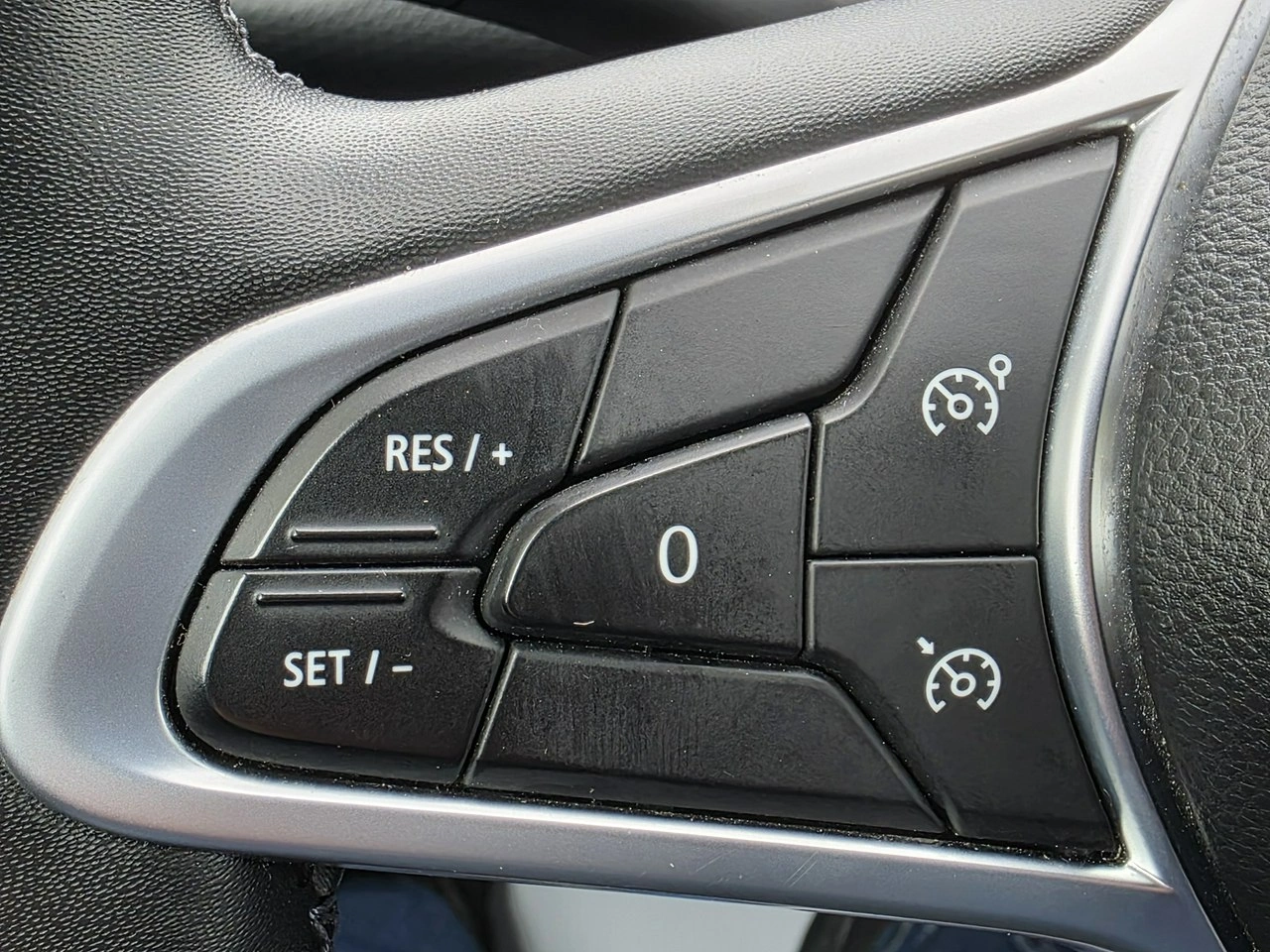 Renault Clio - Zdjęcie 16