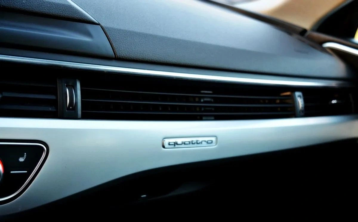 Audi A4 Limousine - Zdjęcie 12