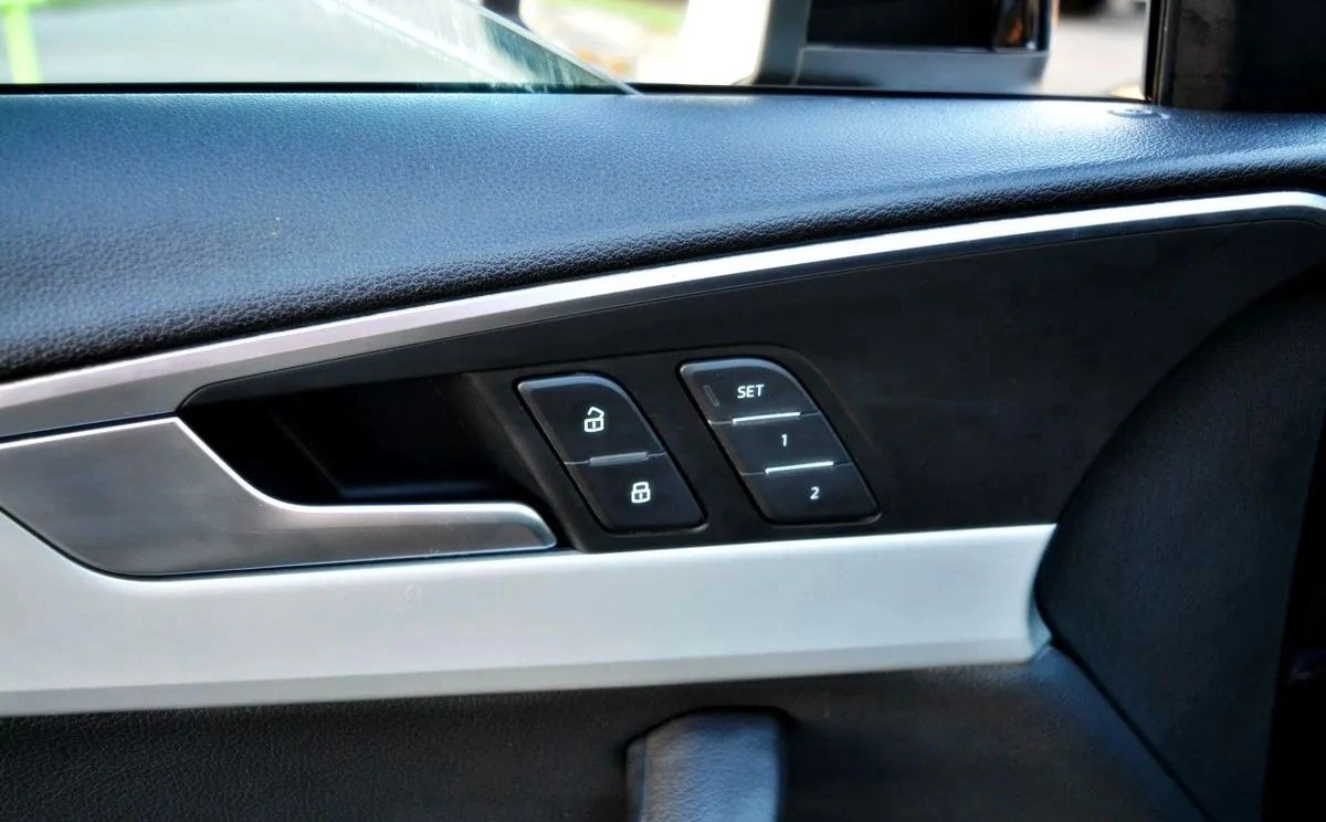 Audi A4 Limousine - Zdjęcie 13