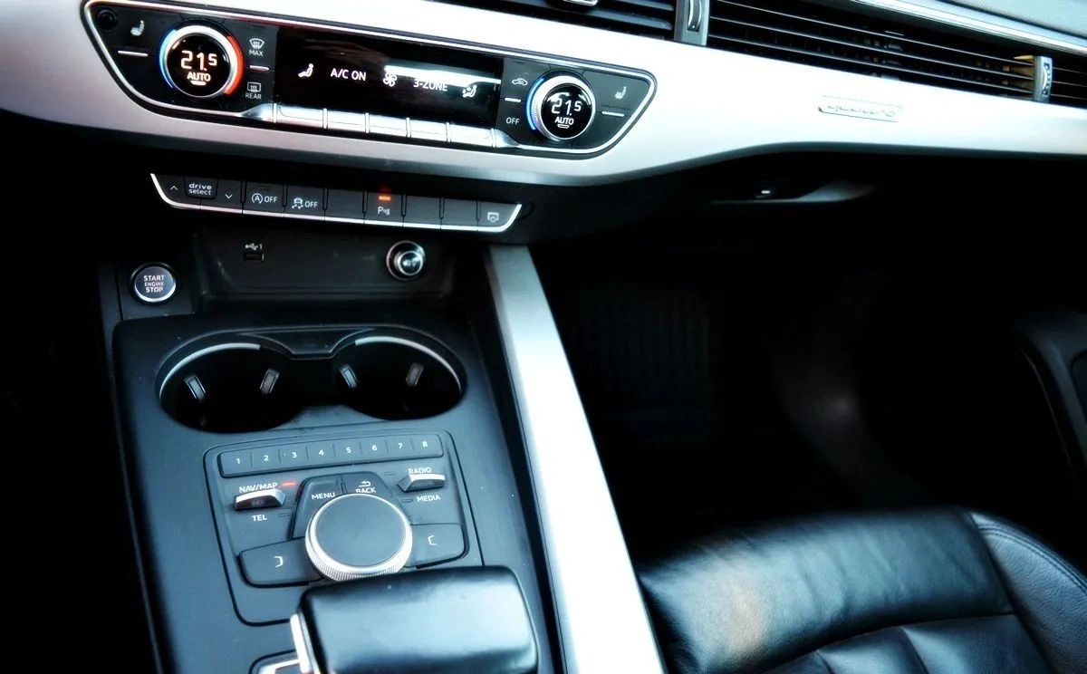 Audi A4 Limousine - Zdjęcie 16