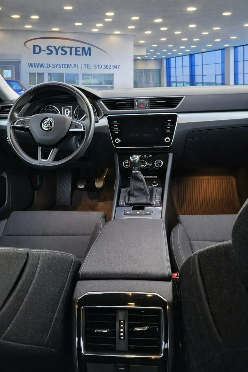 Skoda Superb - Zdjęcie 8