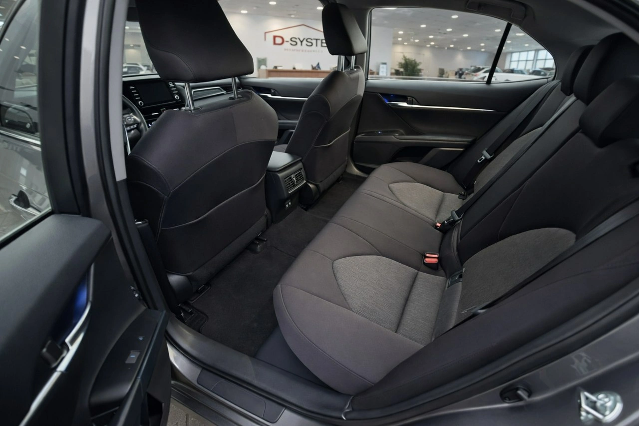 Toyota Camry - Zdjęcie 9