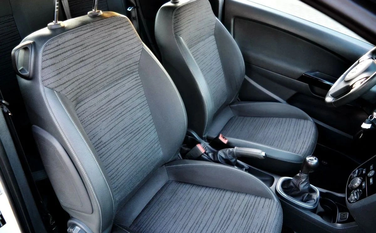 Opel Corsa - Zdjęcie 6