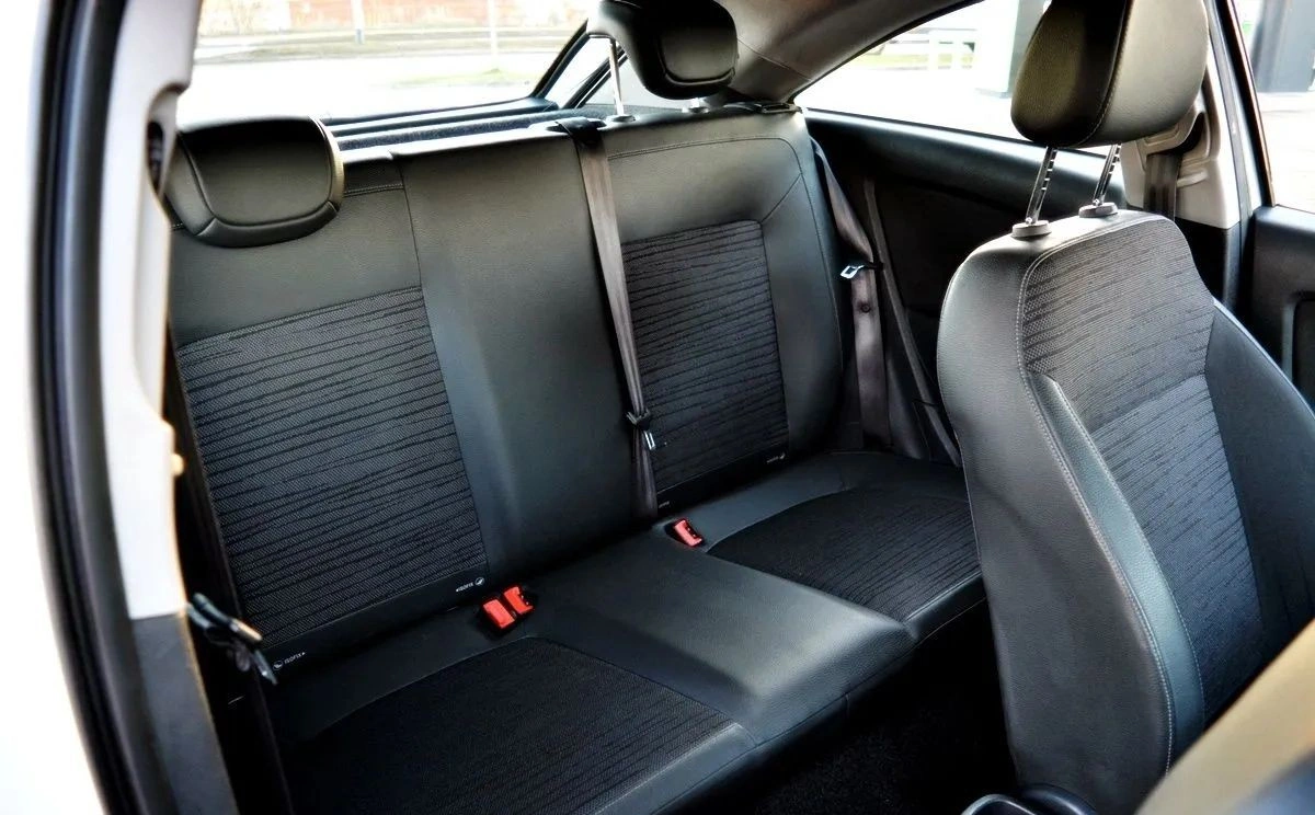 Opel Corsa - Zdjęcie 10