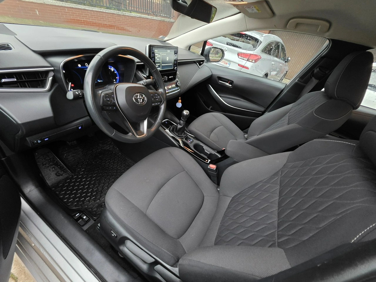 Toyota Corolla - Zdjęcie 22