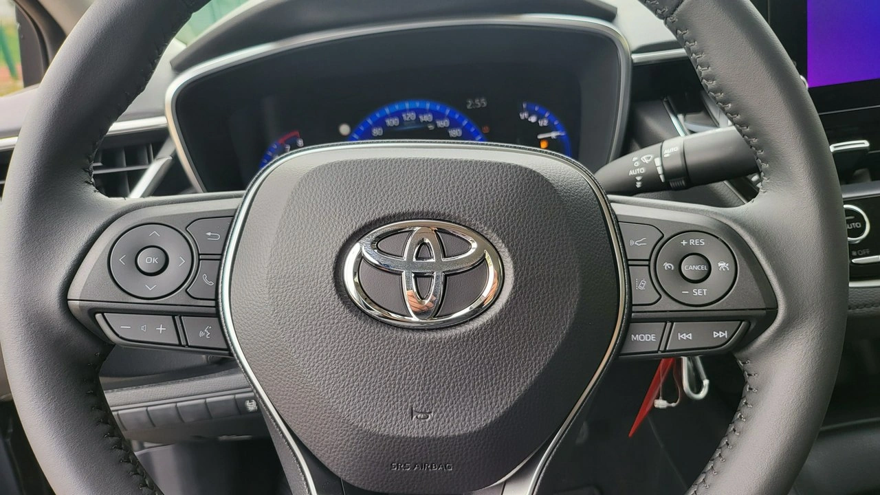 Toyota Corolla - Zdjęcie 23