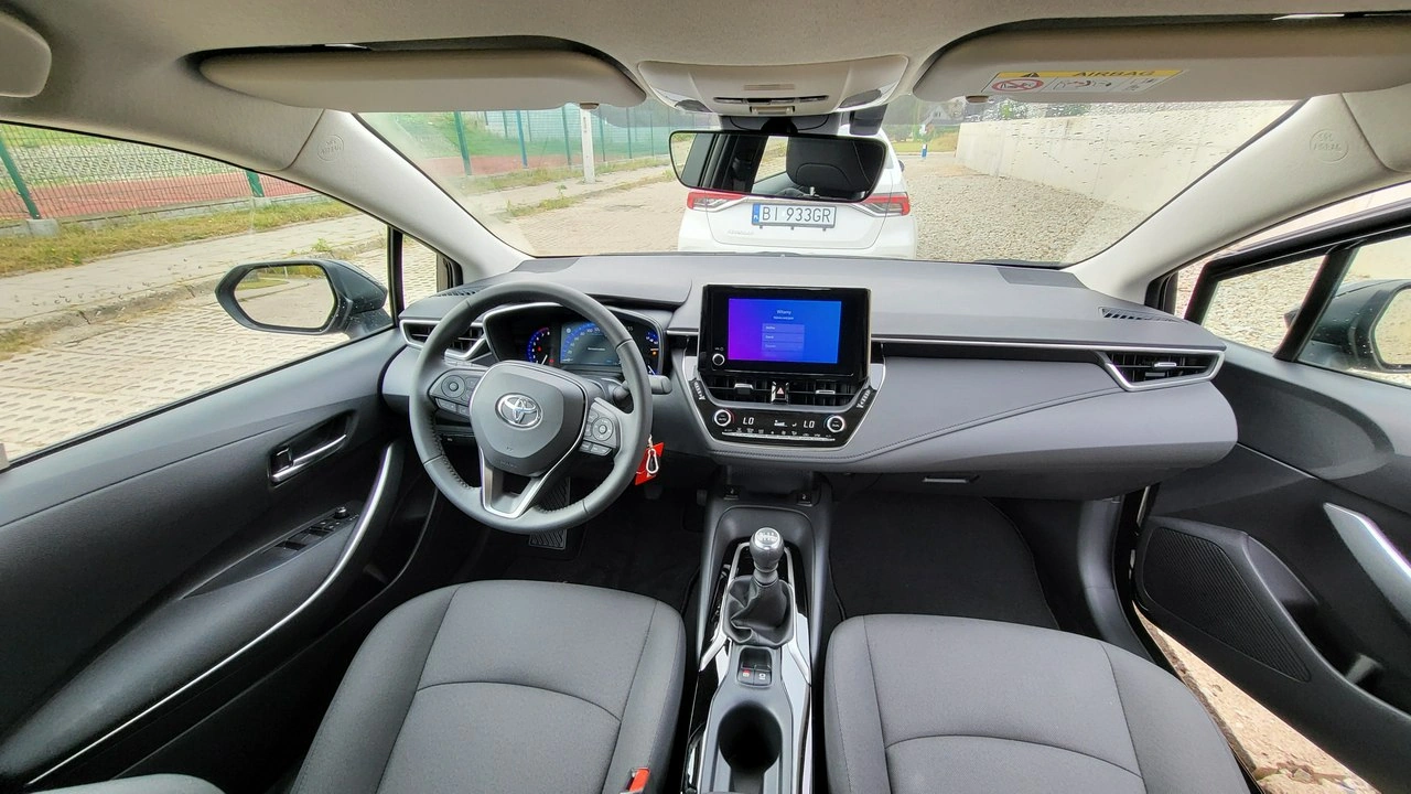 Toyota Corolla - Zdjęcie 26