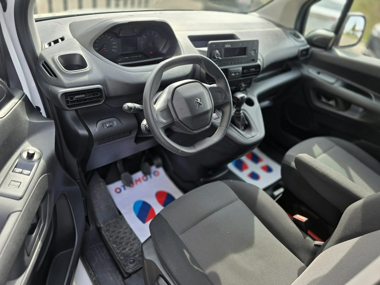 Peugeot Partner - Zdjęcie 2