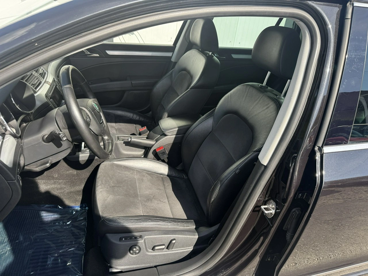 Skoda Superb - Zdjęcie 9