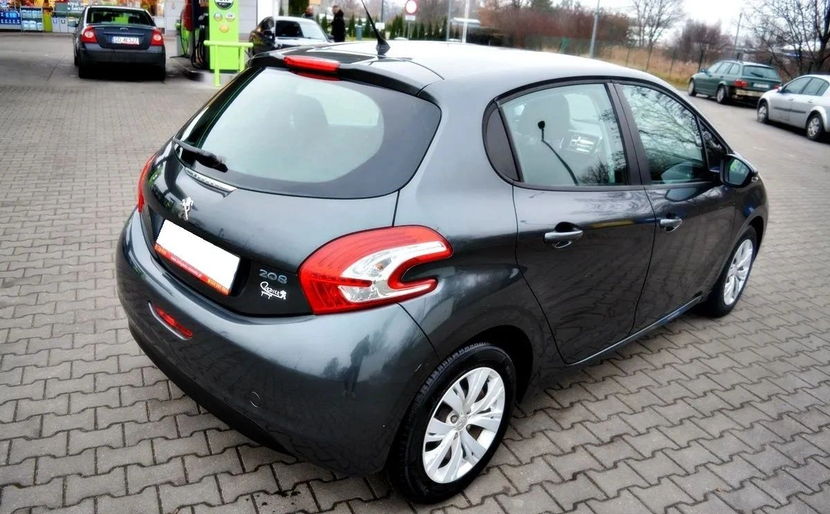 Peugeot 208 - Zdjęcie 12