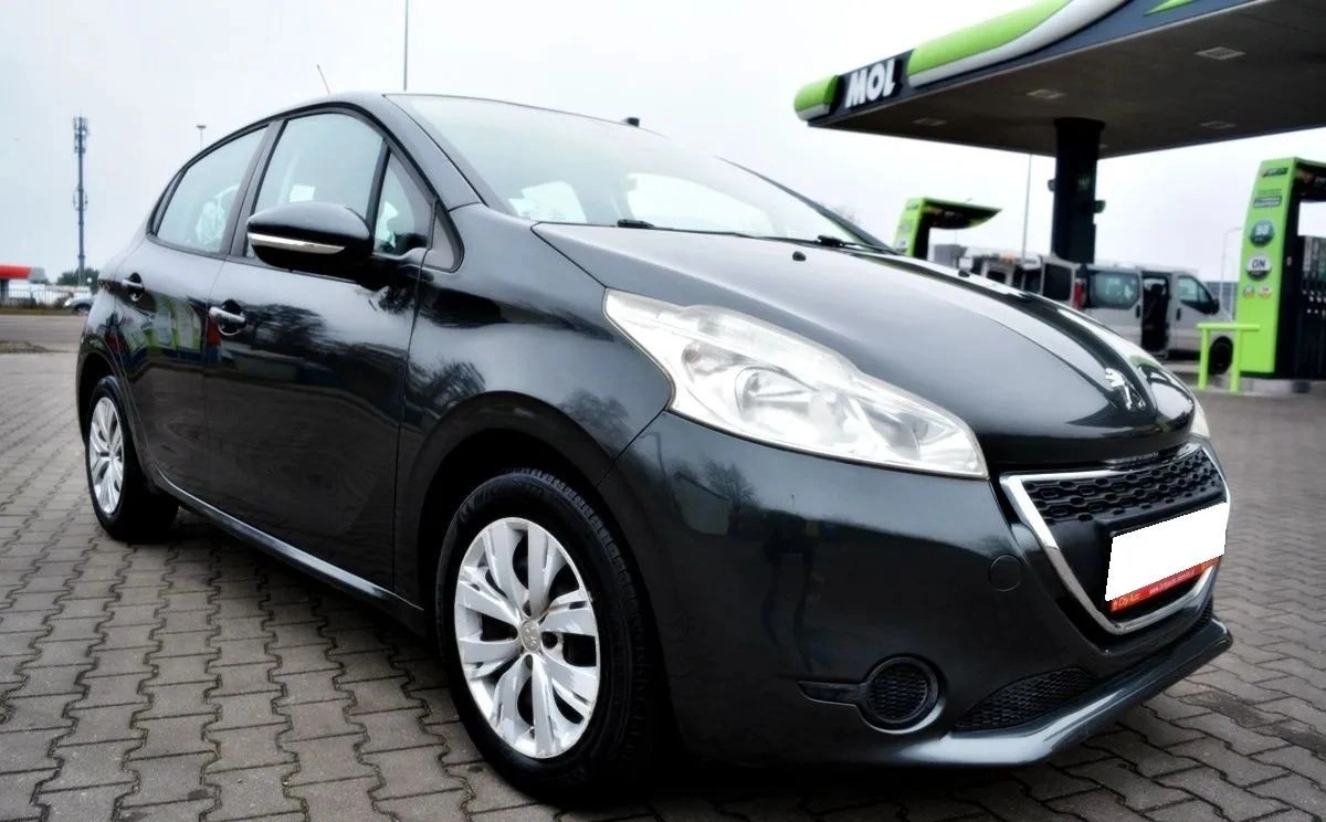 Peugeot 208 - Zdjęcie 14