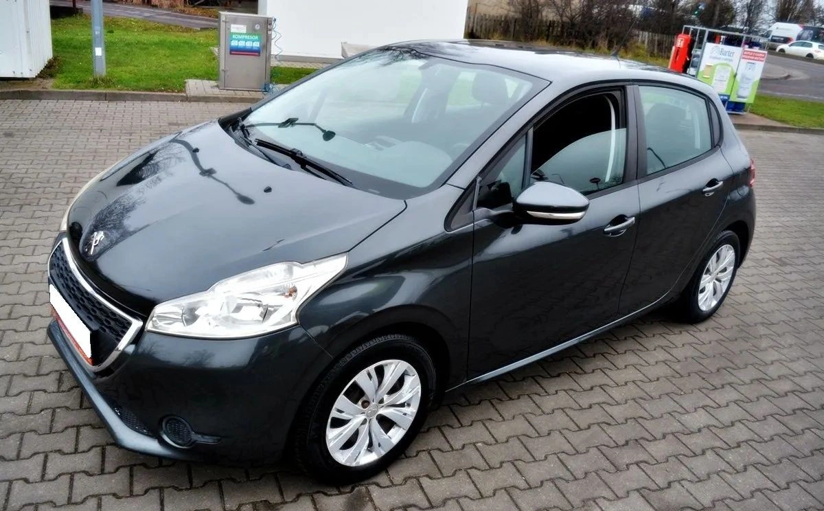 Peugeot 208 - Zdjęcie 15