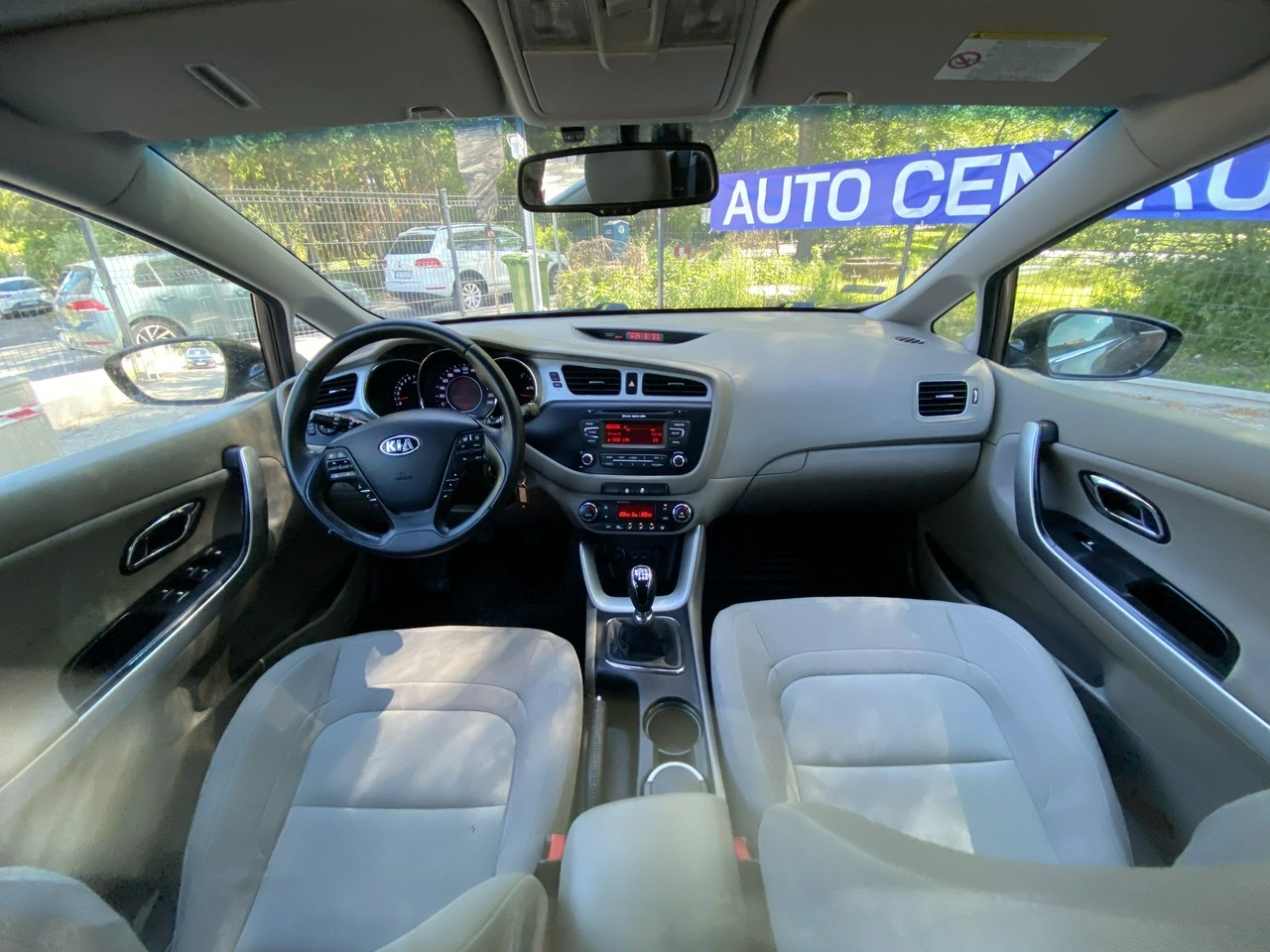 Kia Ceed - Zdjęcie 9