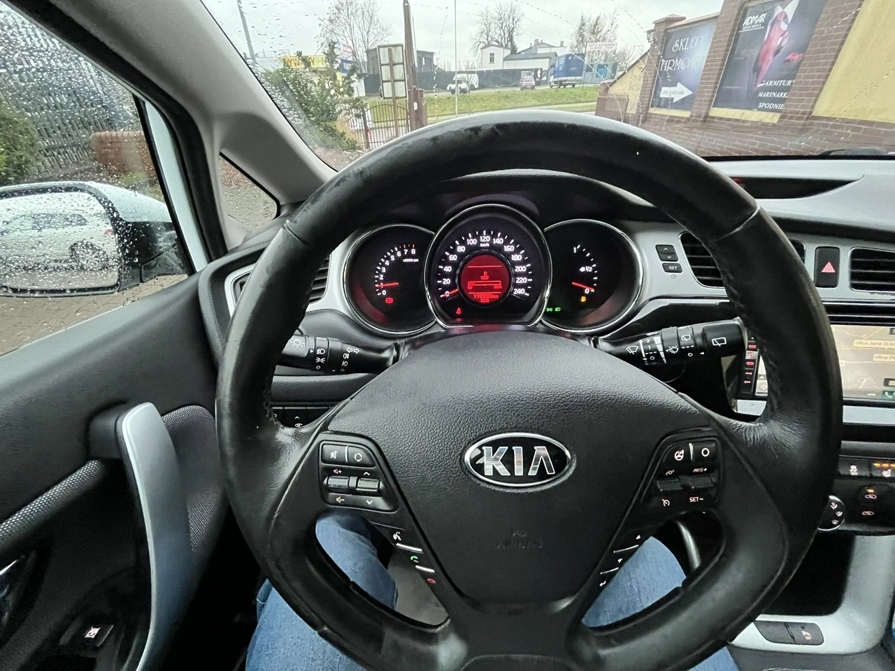 Kia Ceed - Zdjęcie 9