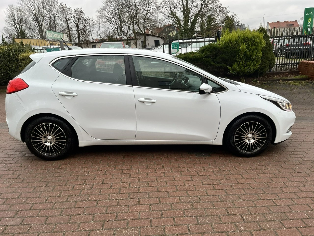 Kia Ceed - Zdjęcie 5