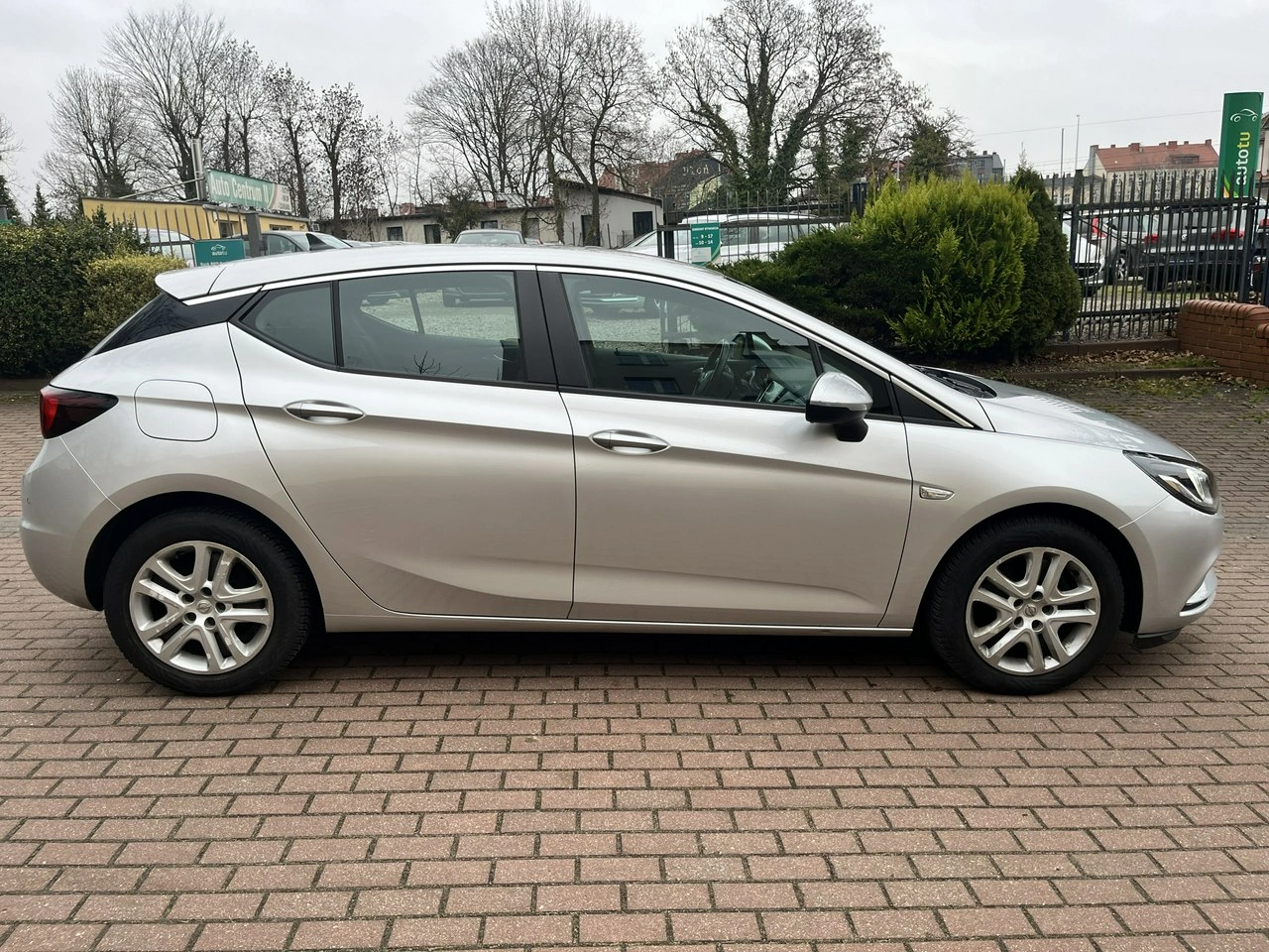 Opel Astra - Zdjęcie 5