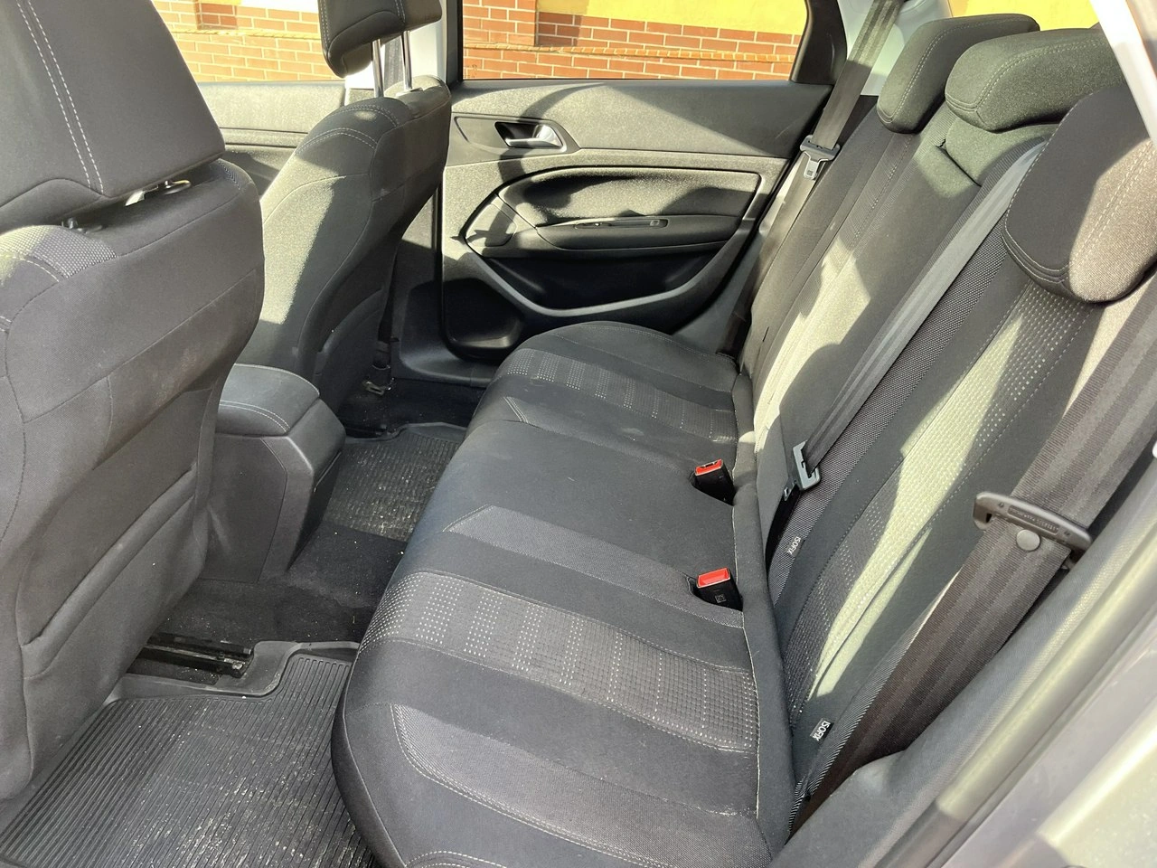 Peugeot 308 SW - Zdjęcie 12