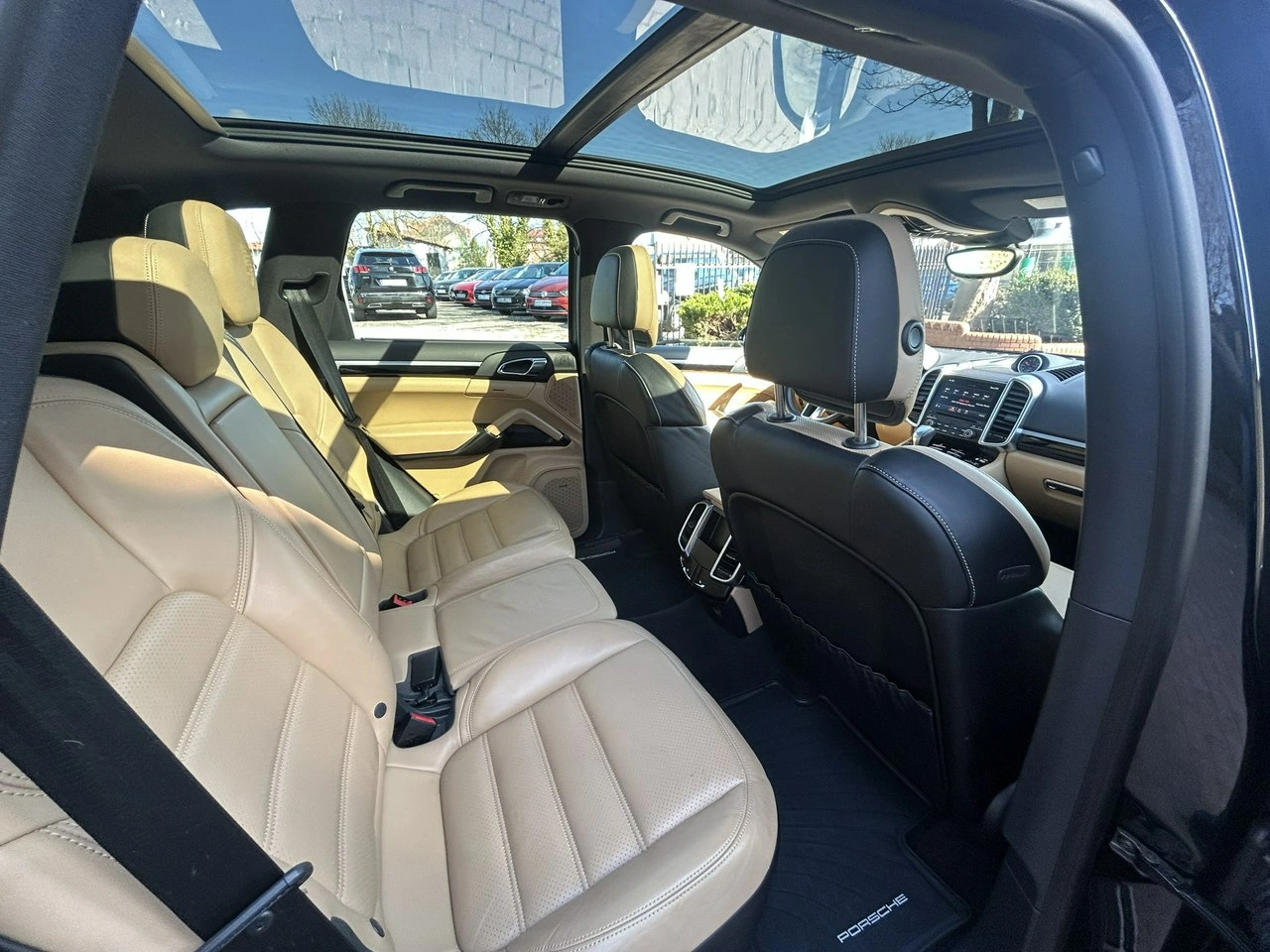 Porsche Cayenne - Zdjęcie 12
