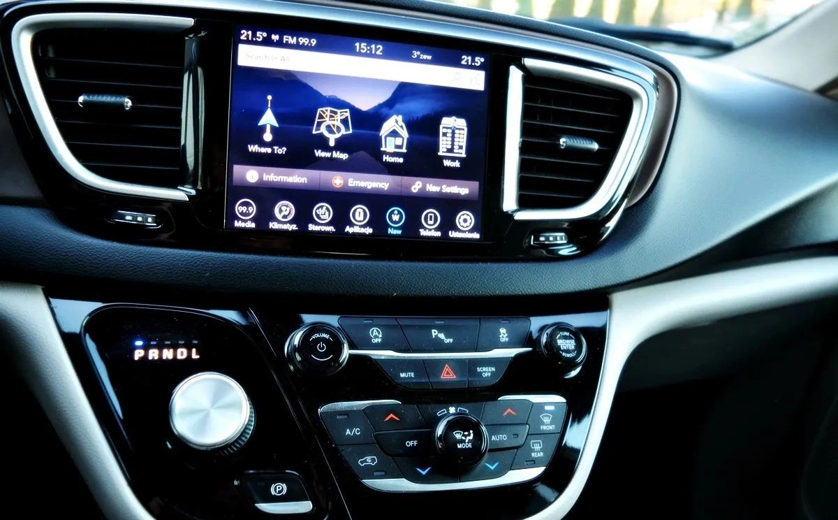 Chrysler Pacifica - Zdjęcie 11