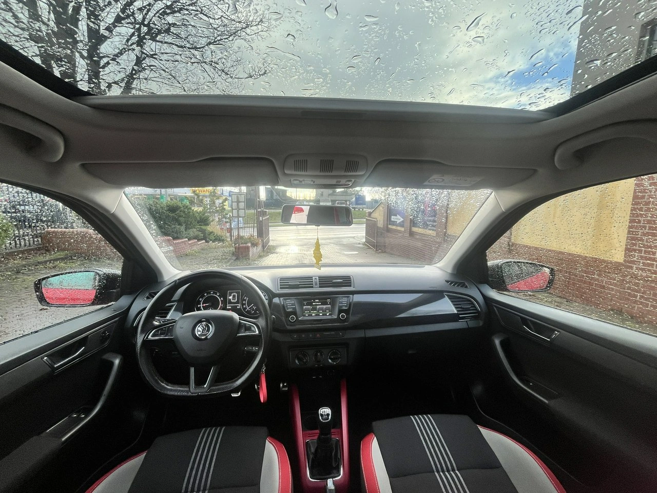 Skoda Fabia - Zdjęcie 9