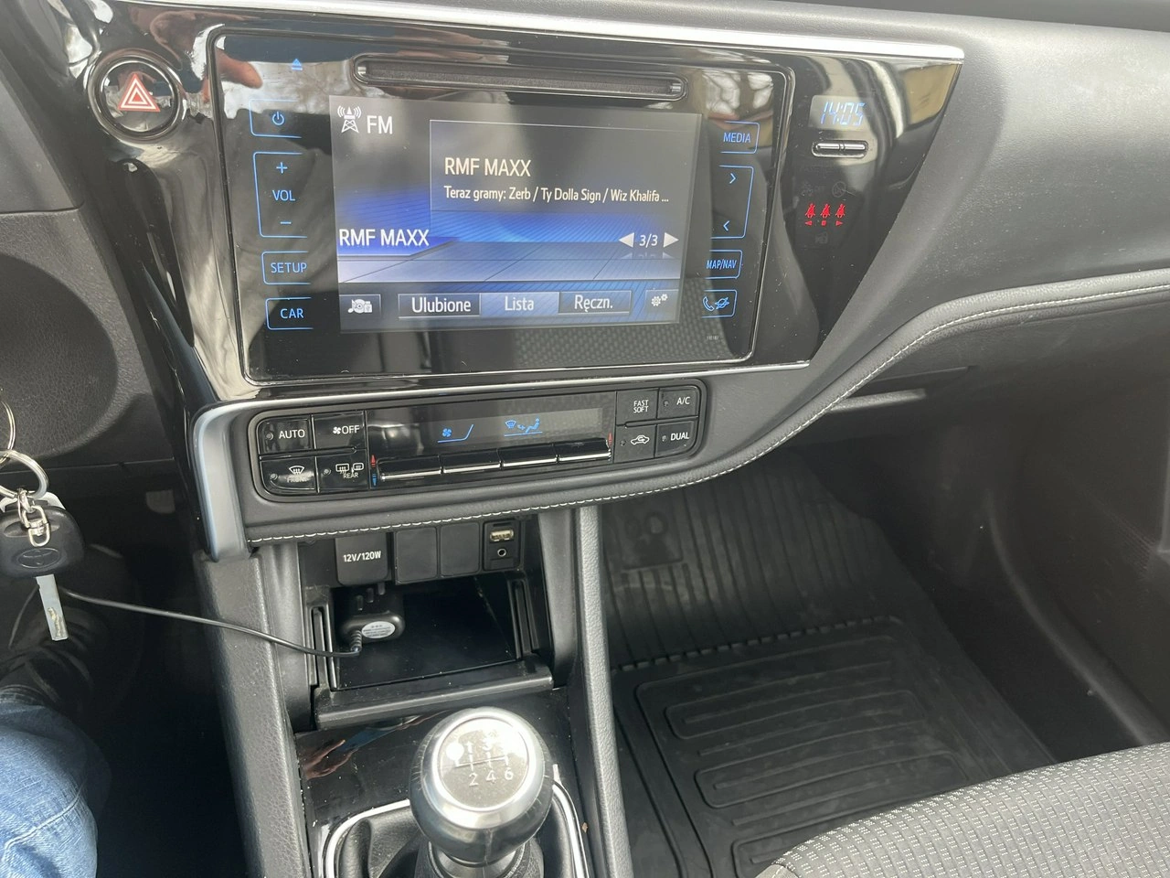 Toyota Corolla - Zdjęcie 12