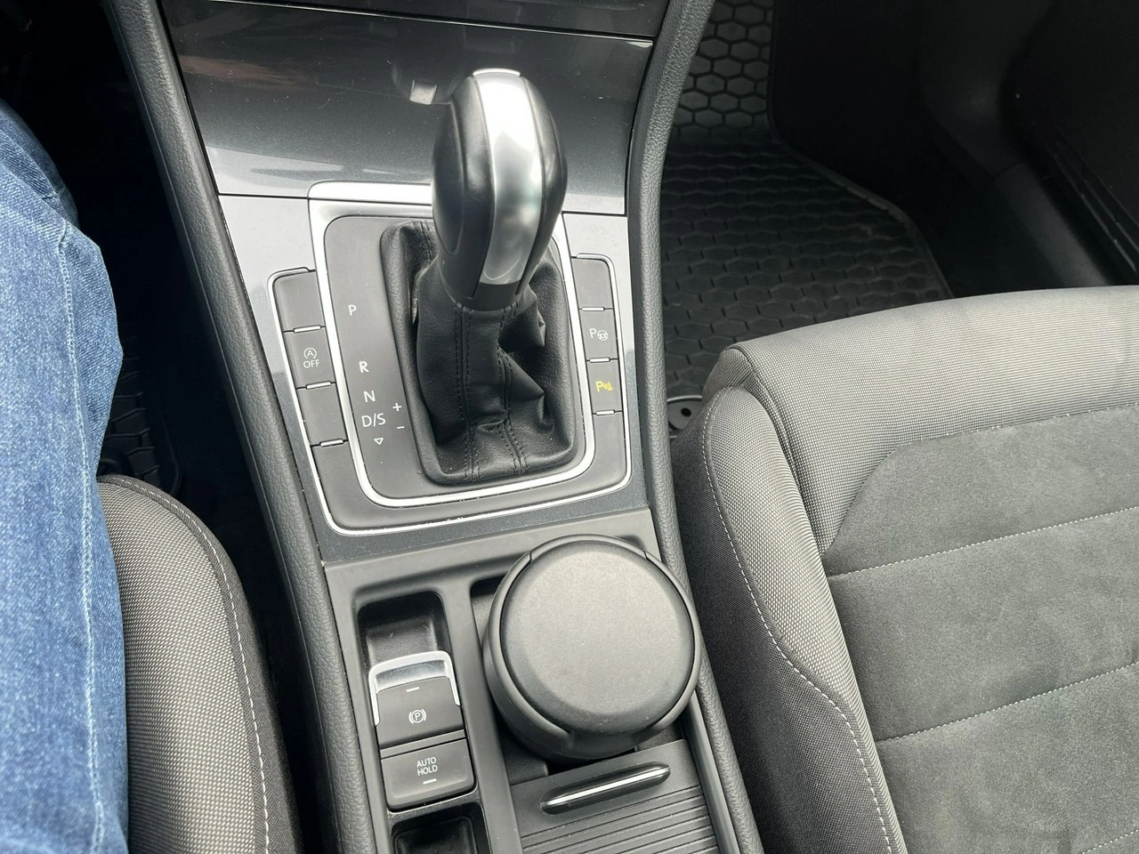 Volkswagen Golf - Zdjęcie 10