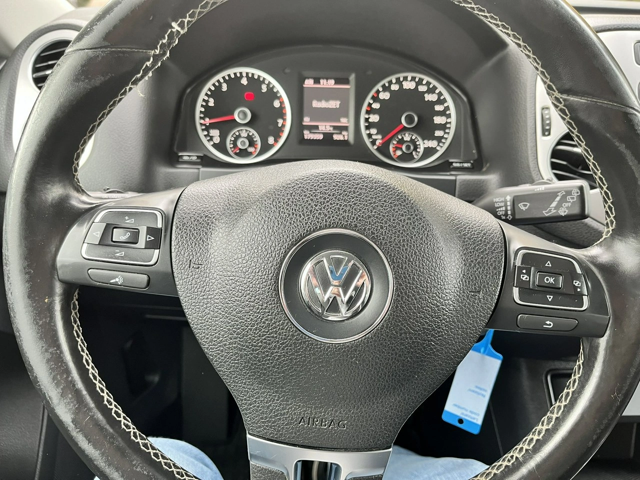 Volkswagen Tiguan - Zdjęcie 10