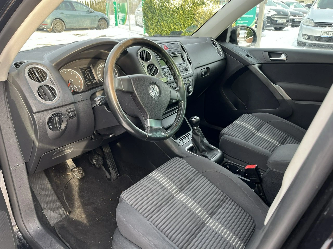 Volkswagen Tiguan - Zdjęcie 8