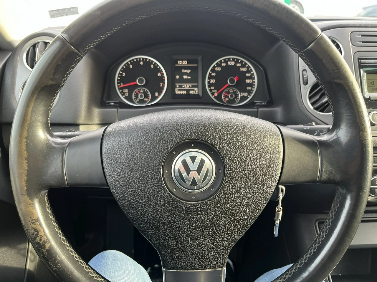 Volkswagen Tiguan - Zdjęcie 10