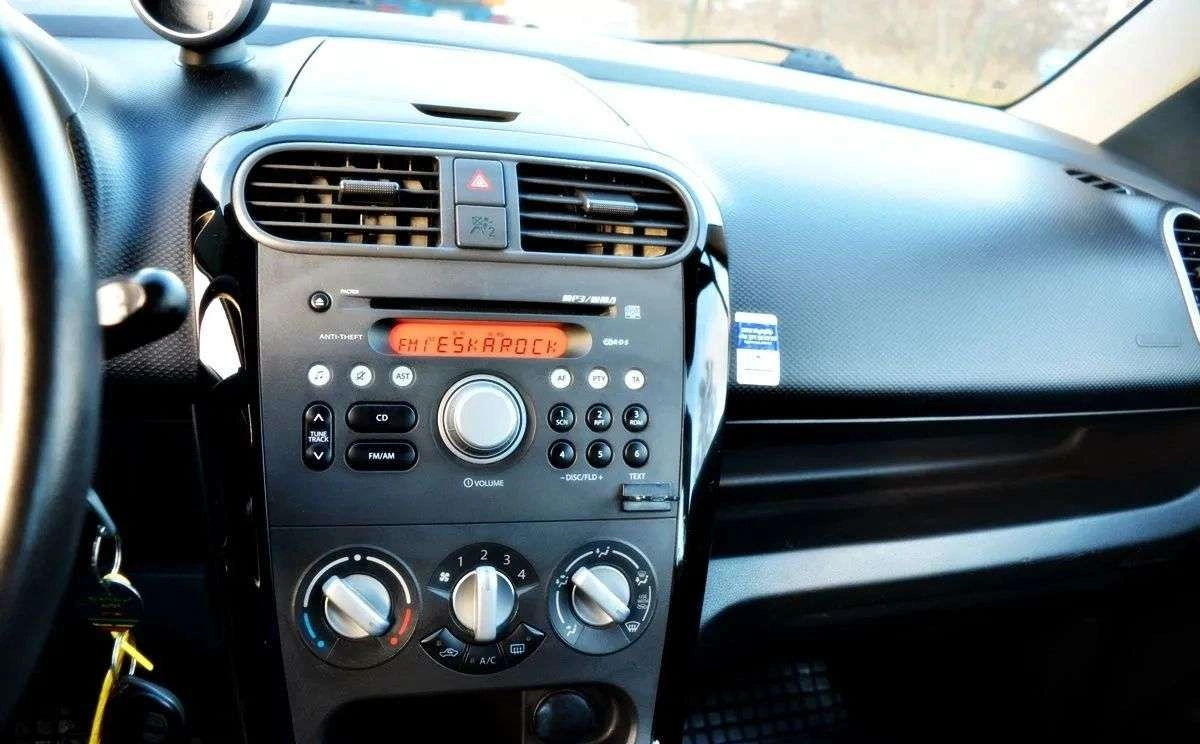 Suzuki Splash - Zdjęcie 18