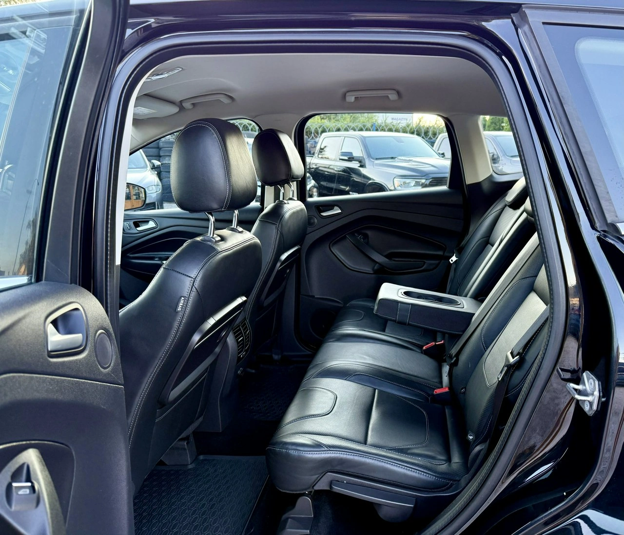 Ford Kuga - Zdjęcie 9