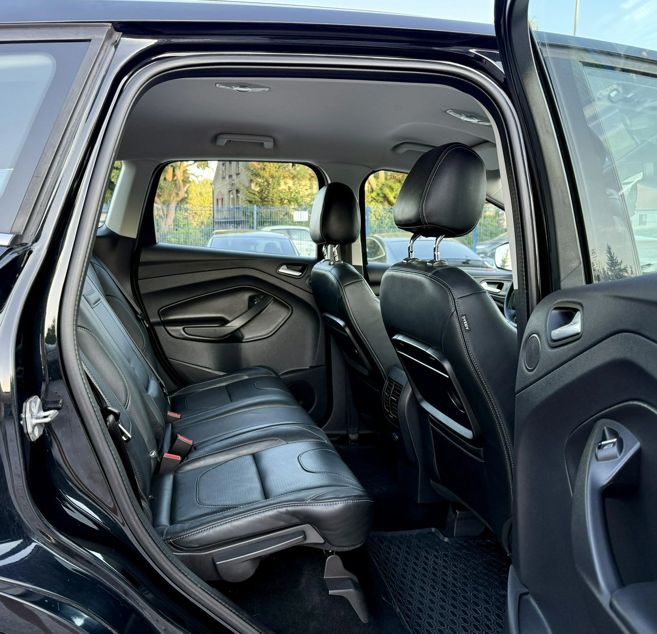 Ford Kuga - Zdjęcie 11