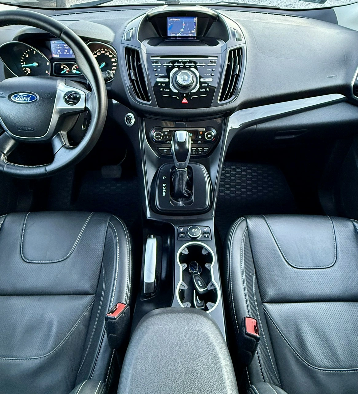 Ford Kuga - Zdjęcie 14