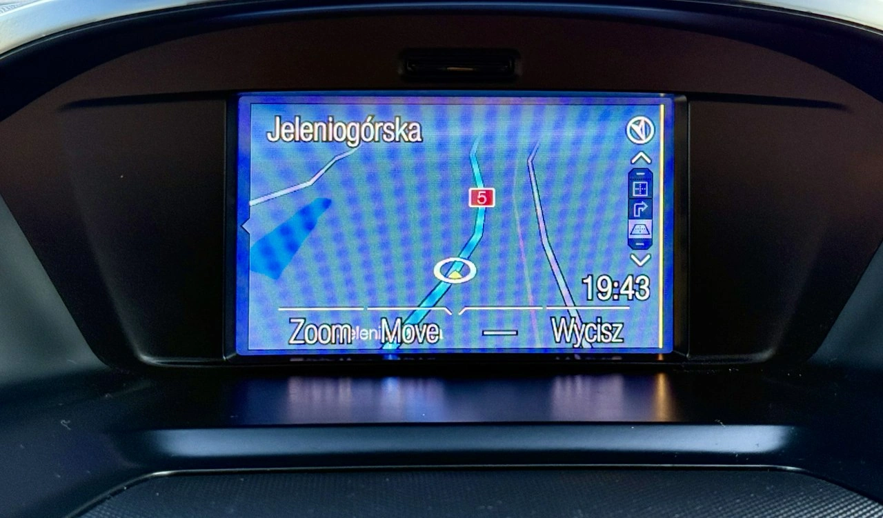 Ford Kuga - Zdjęcie 24