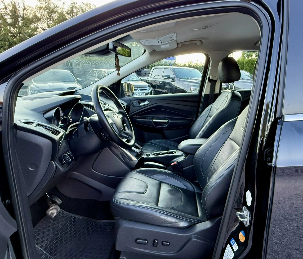 Ford Kuga - Zdjęcie 8