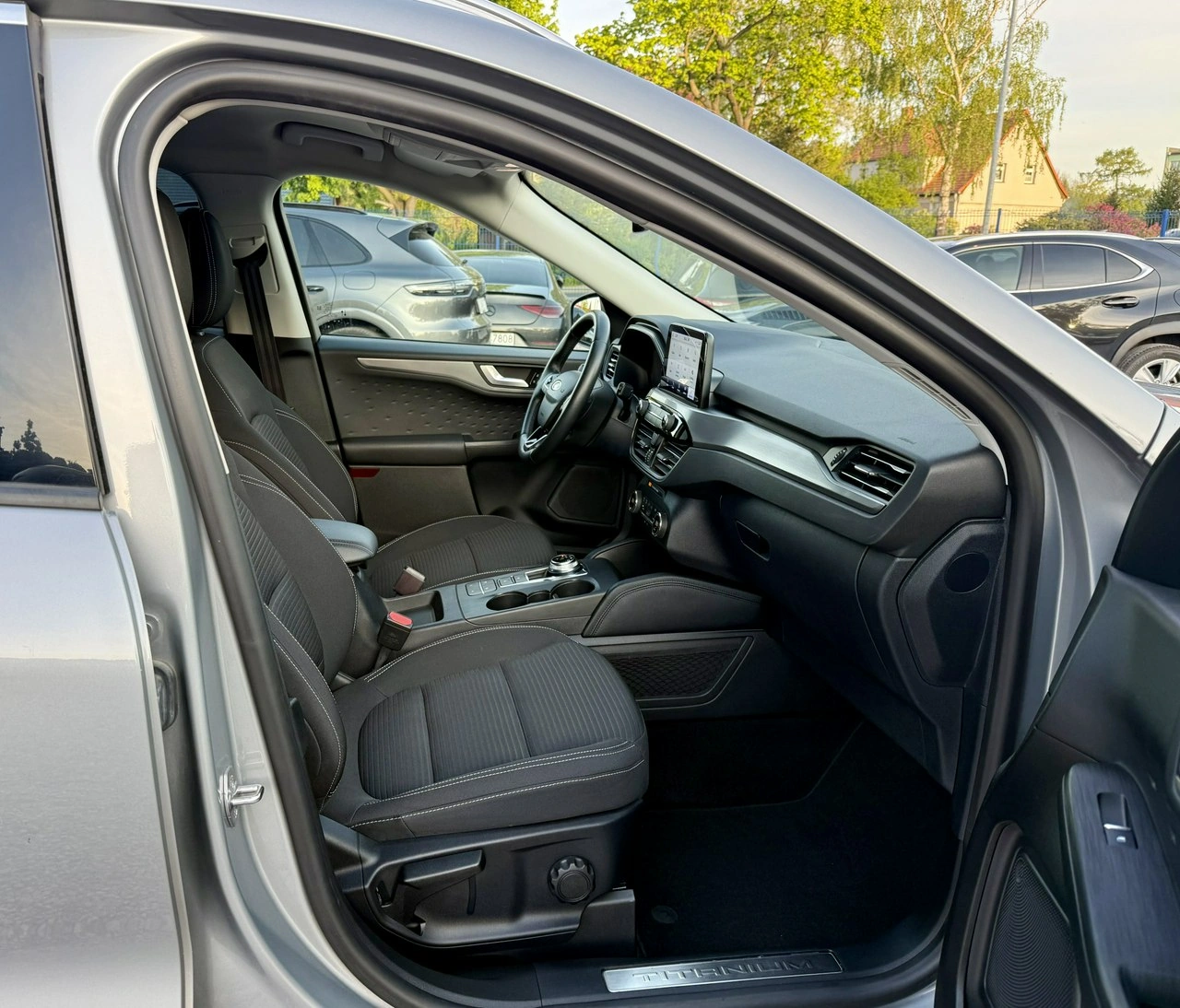 Ford Kuga - Zdjęcie 11